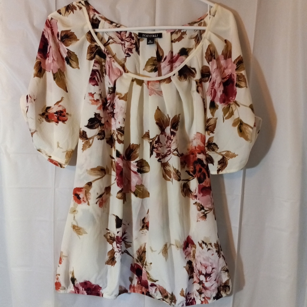 Roz and Ali Blouse